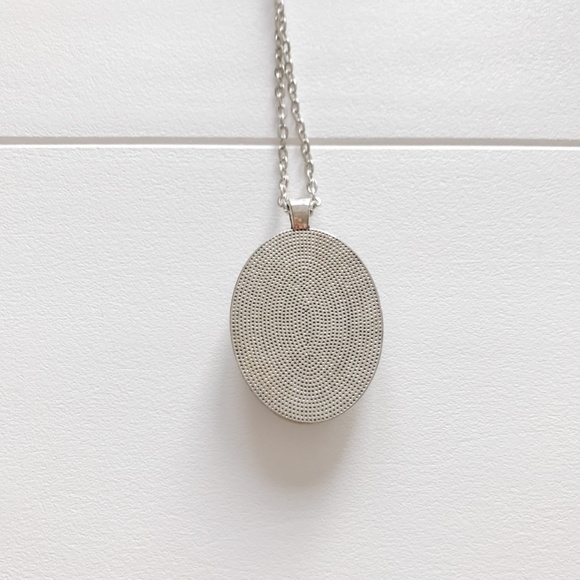 Black Heart Necklace - Picture 3 of 4